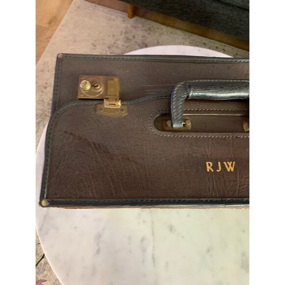 Vintage Brown Leather File Briefcase with Key - Picture 2 of 12